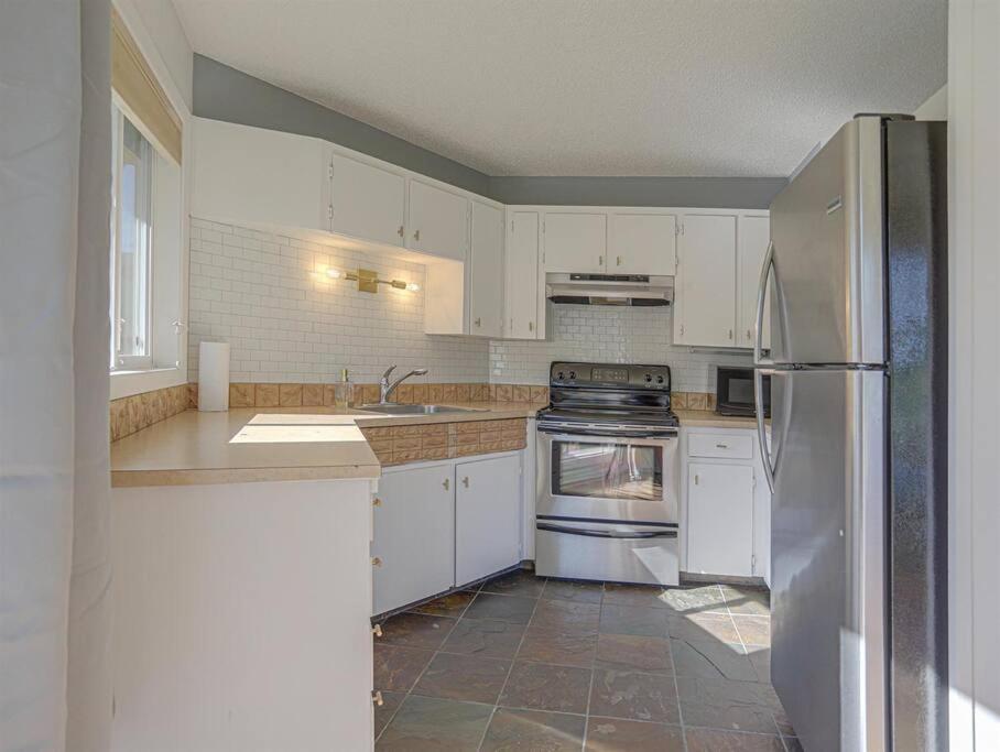 Ski-Mount Hood Charm-Welches,Golf And Ski Resort Condo,W&D, Wifi,Near Woods,Hiking,Fishing Mount Hood Village Exterior photo